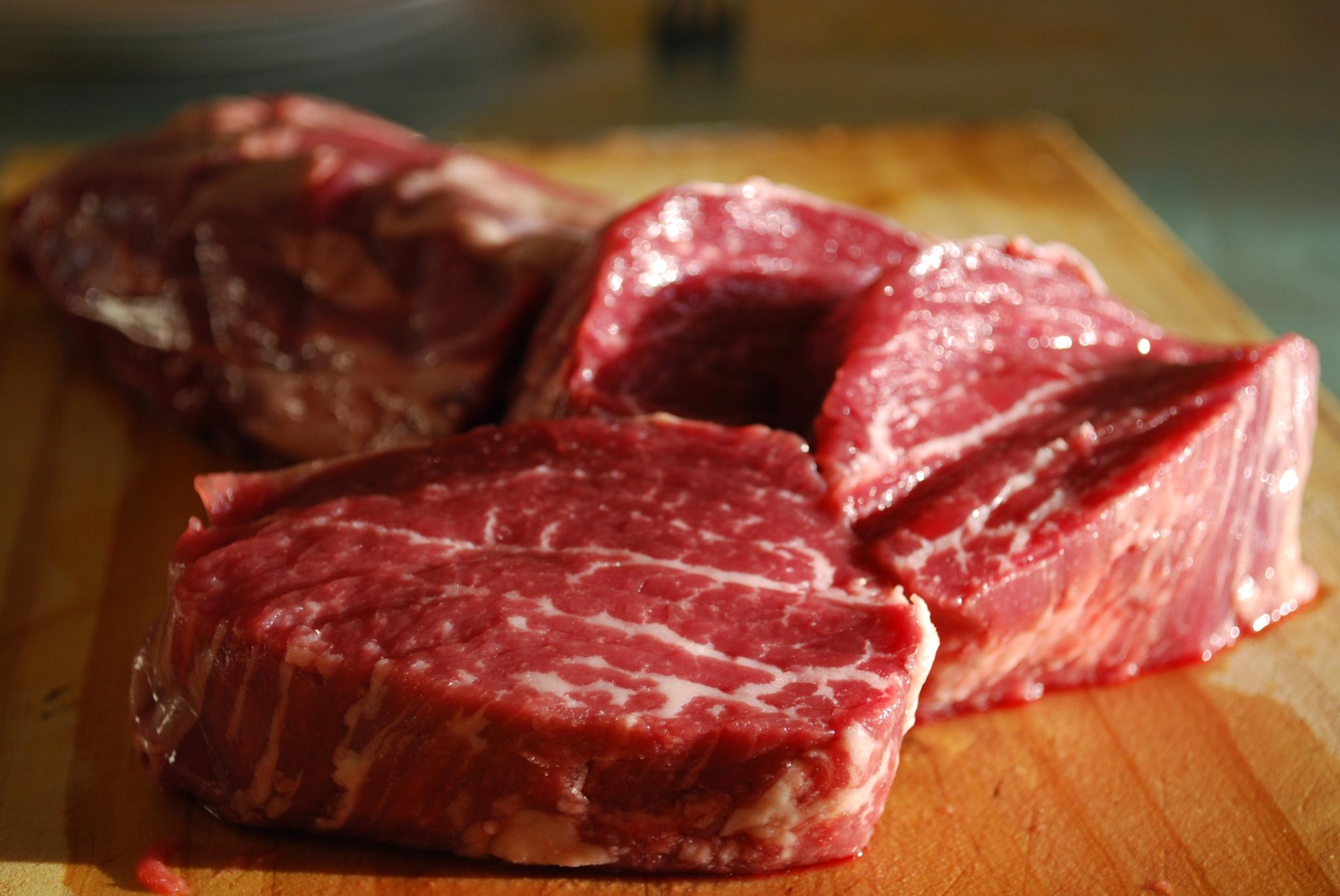 Determine the Source of Meat with Genomics